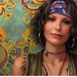 Meet your Posher, Connie